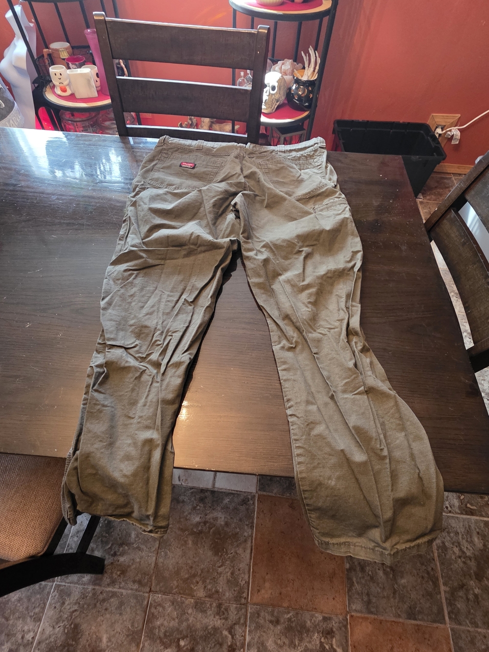 Wrangler Men's Bootcut Jeans in Olive